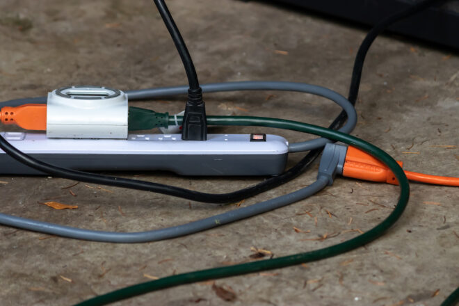 17 Extension Cord Safety Tips: Do’s and Don’ts for Any Situation