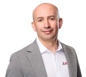  Artan Dragaj