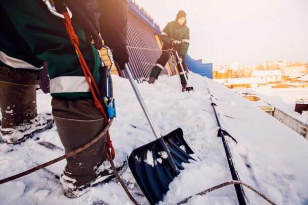 When Heavy Snow Sets on Commercial Rooftops – Special Challenges