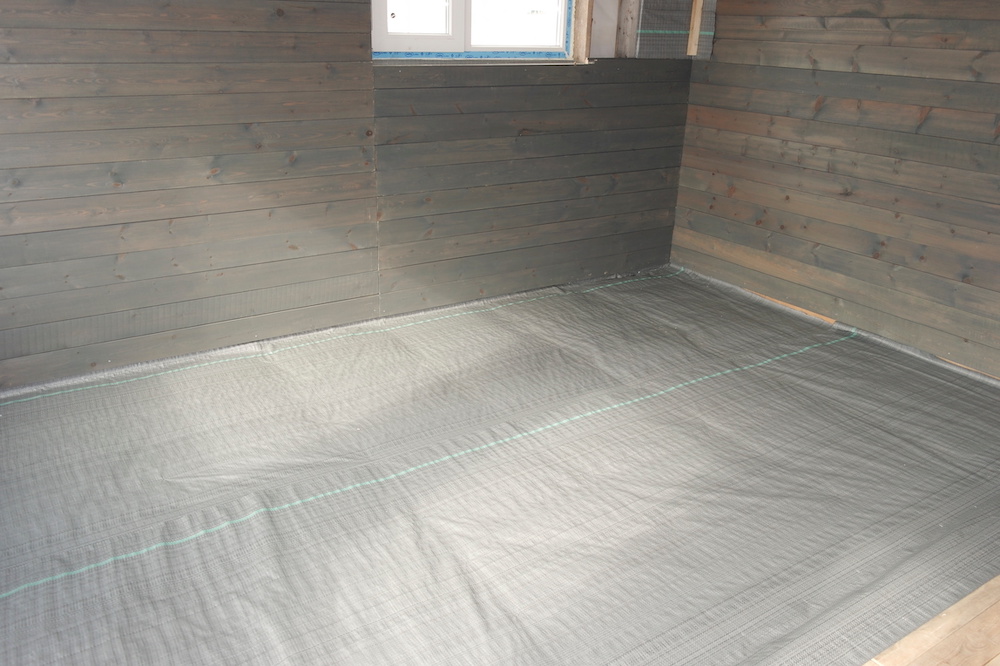 Moisture barrier in a bare room being constructed